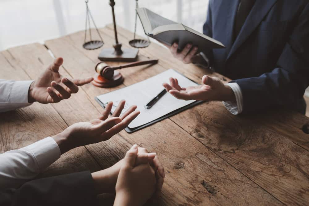 Lawyers,Provide,Legal,Advice.,Clients,Who,Are,Being,Prosecuted,By